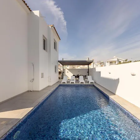 Antonieta Villa Agia Napa