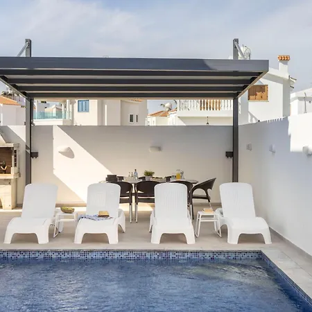 Antonieta * 아이아 나파