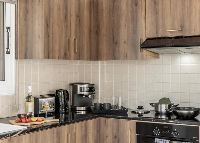 Antonieta 아이아 나파