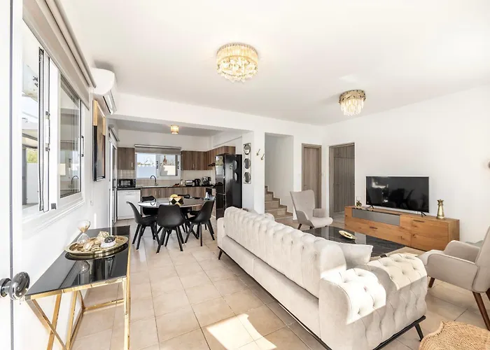 Antonieta * 아이아 나파