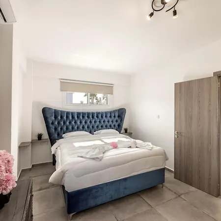 Antonieta * Ayia Napa