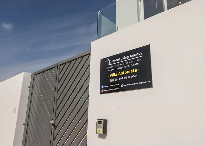 Antonieta Villa Ayia Napa